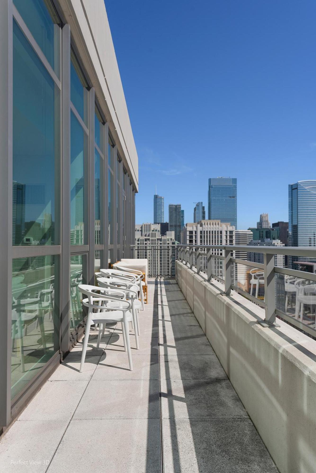 K2 Sky High With Stunning Views In West Loop *