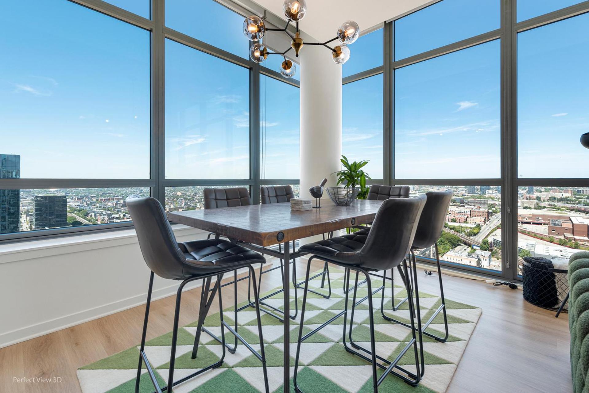 K2 Sky High With Stunning Views In West Loop *